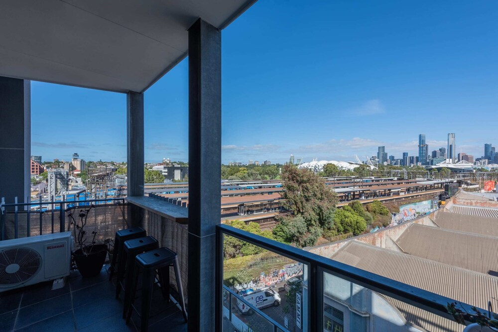 Stunning 1B Apt in Richmond - Parking & City Views