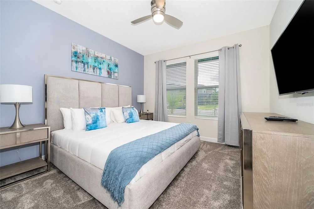 Stunning Game Room Pool Jacuzzi Storey Lake 2799