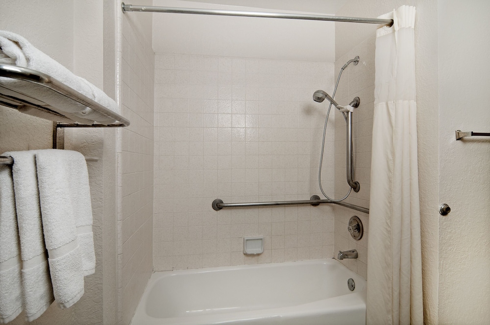 Morgan Hill Vacations - Quality Inn Suites South San Jose / Morgan Hill - Property Image 27