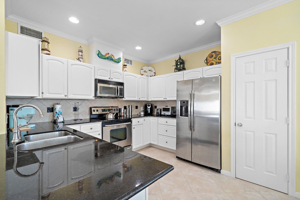 Starlight Oasis by Ryson Vacation Rentals