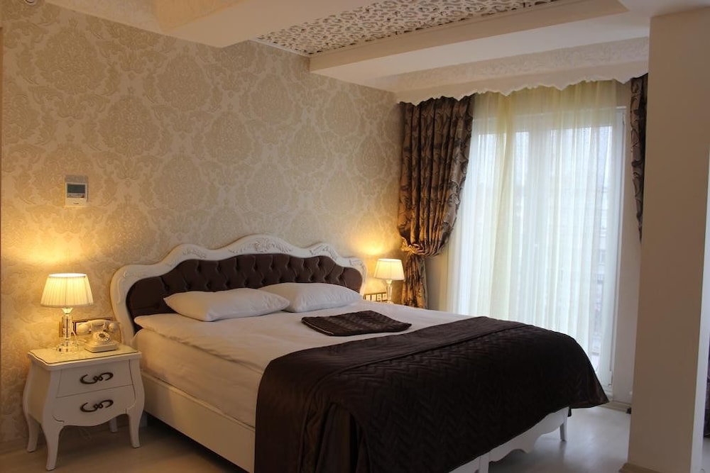 Azade Butik Otel