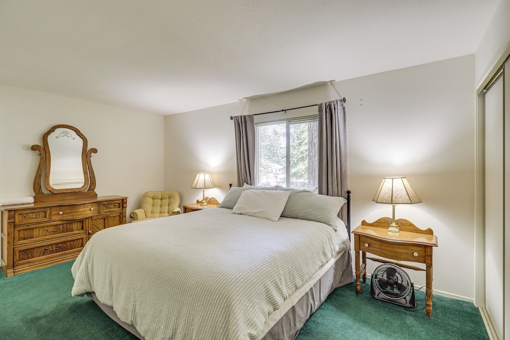 1 Mi to Beach: Cozy Incline Village Condo!