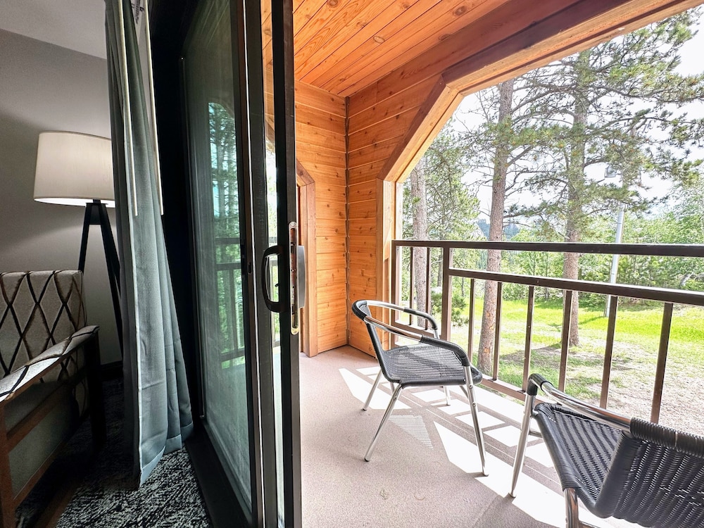 Sylvan Lake Lodge at Custer State Park Resort