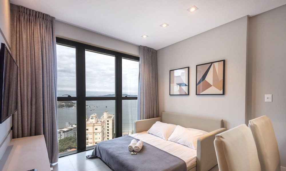 MHF II Apts Variados em Prédio com Vista para o Mar em Itapema