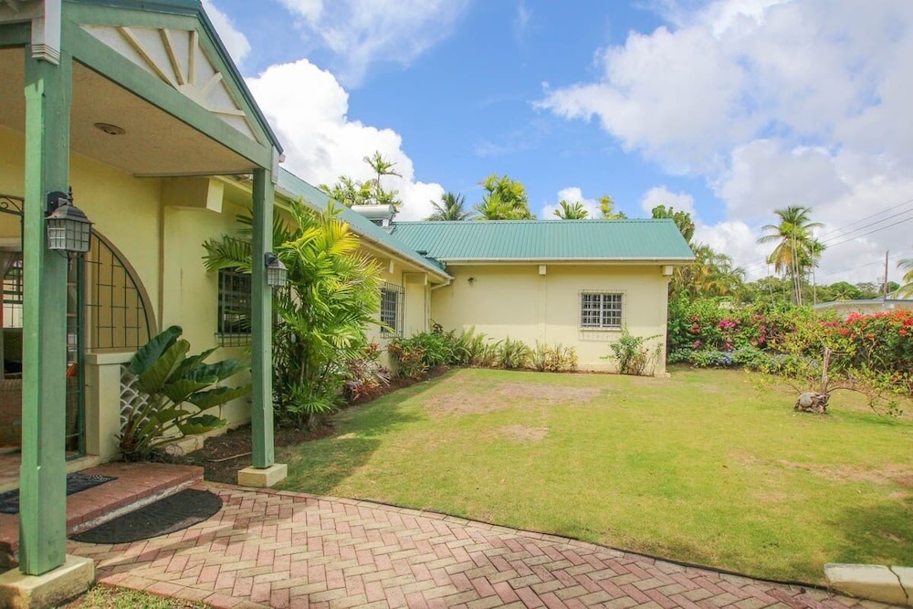 Aqua Bliss 3 Bedroom Home by Bluescape
