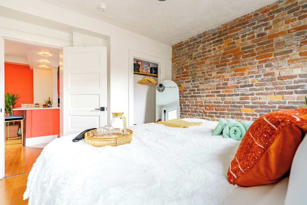 Jungle House Boutique Suites – Short North & Convention Center