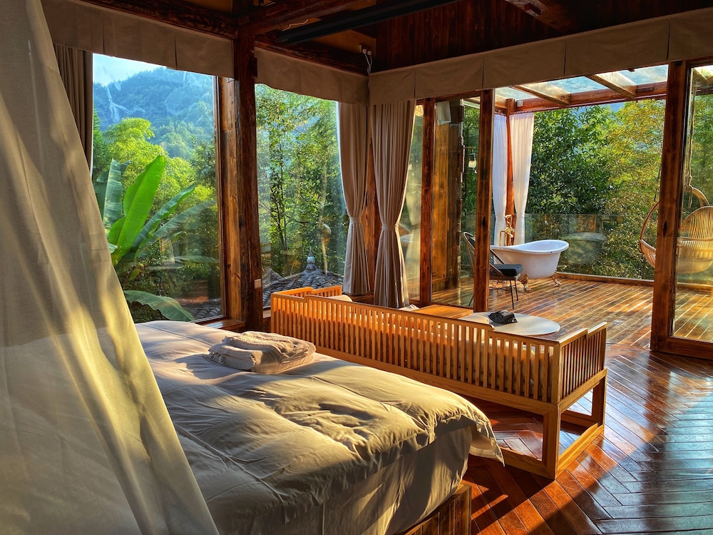 No.5 Valley Lodge