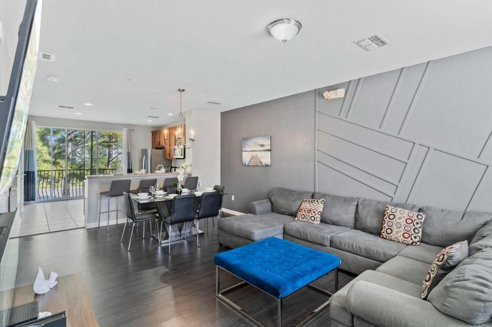 Vista Cay Swanky