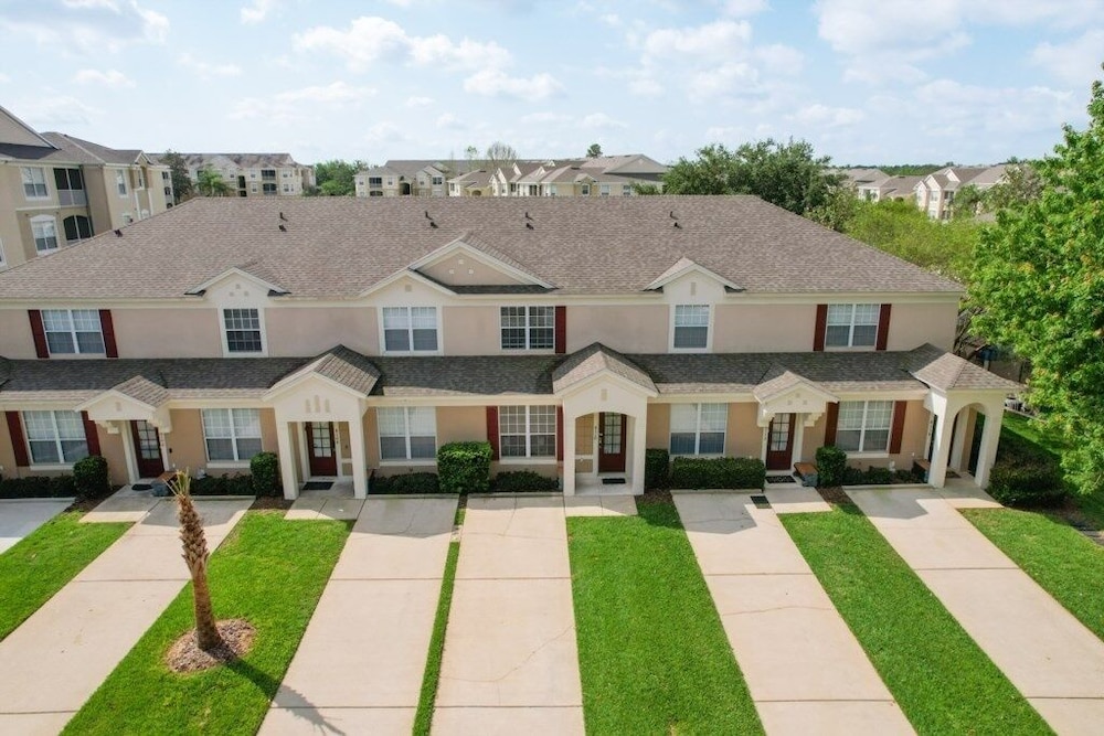 3br Townhome W/pool In Windsor Palms Resort 3 Bedroom Townhouse