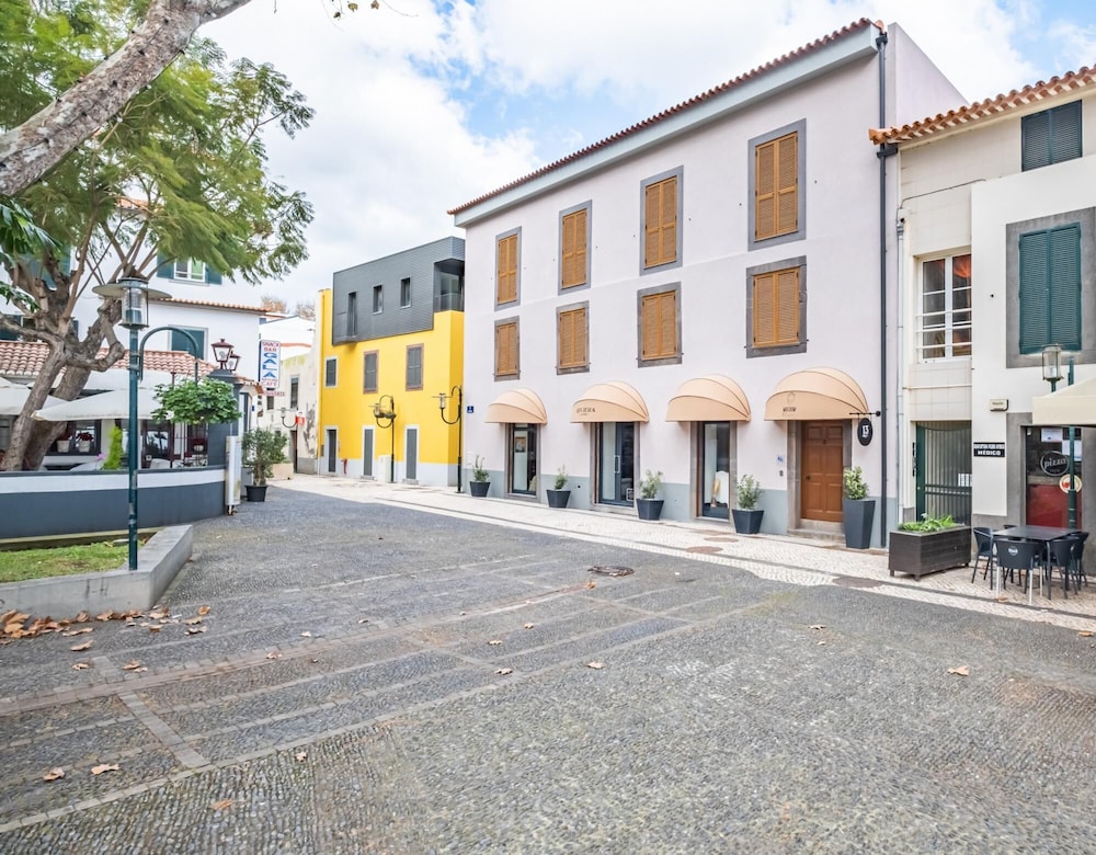 Machim D Arfet House 104 by Madeira Sun Travel view 2