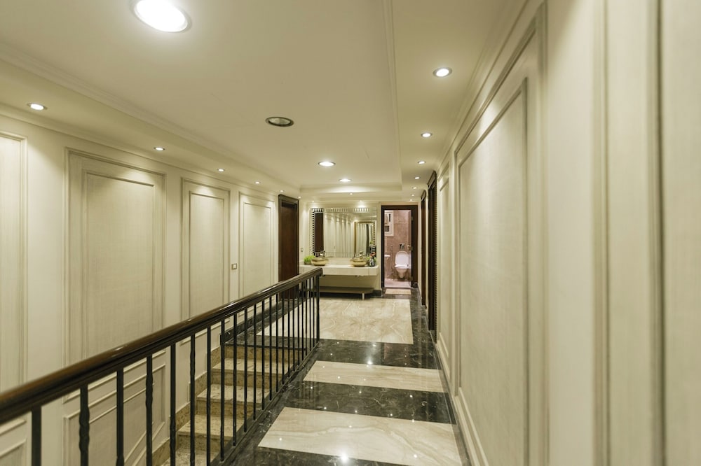 Luxury Villa in Green Heights compound