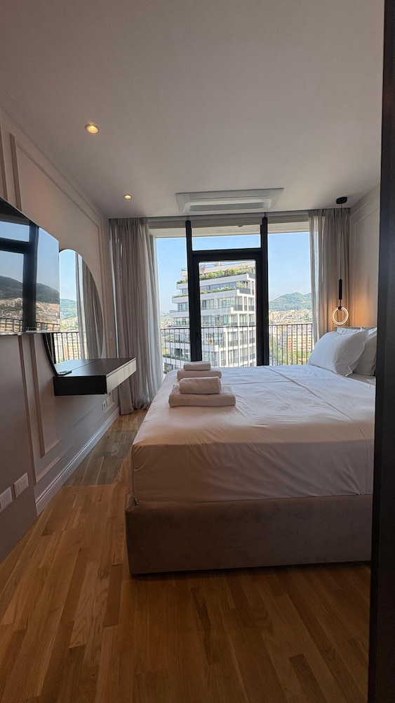 Blue Boutique Apartments 4