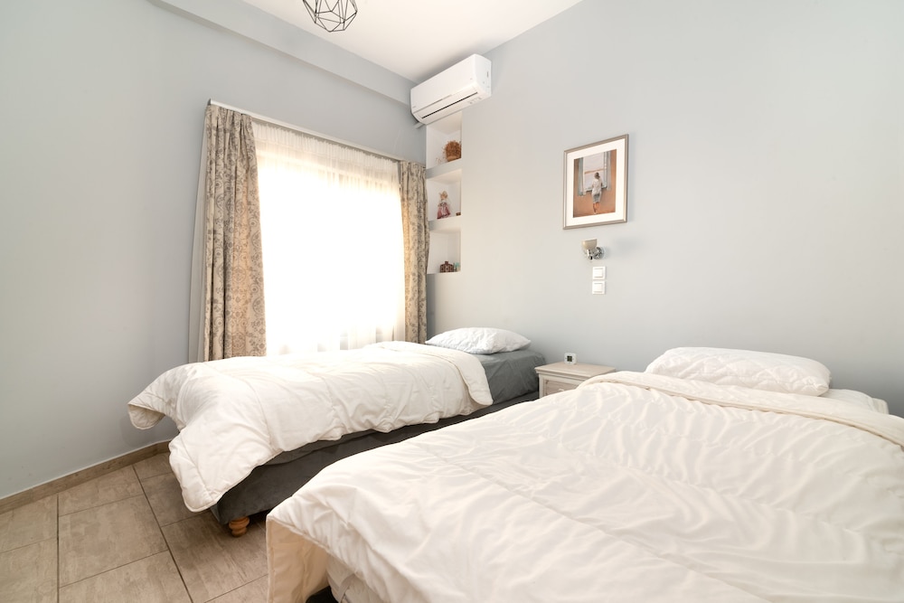 Acropolis Suites