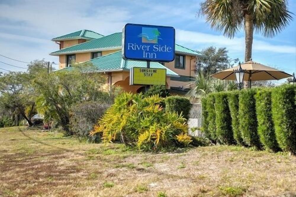 River Side Inn