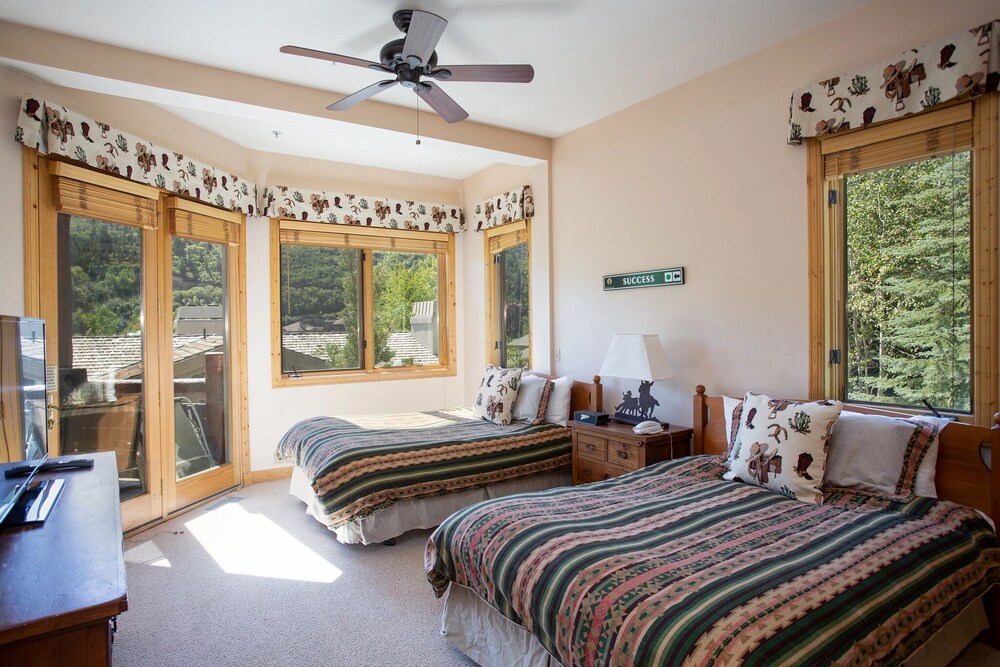 Trail's End Lodge at Deer Valley Resort - Two Bedroom Residence with Spa #401 2 Condo