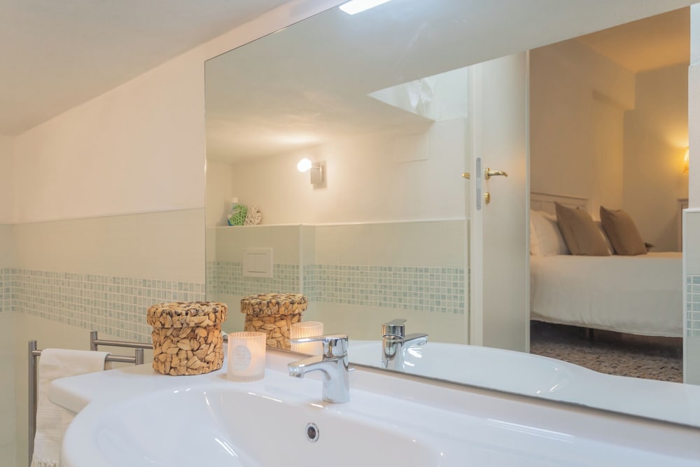 Il Timone by Rent all Como