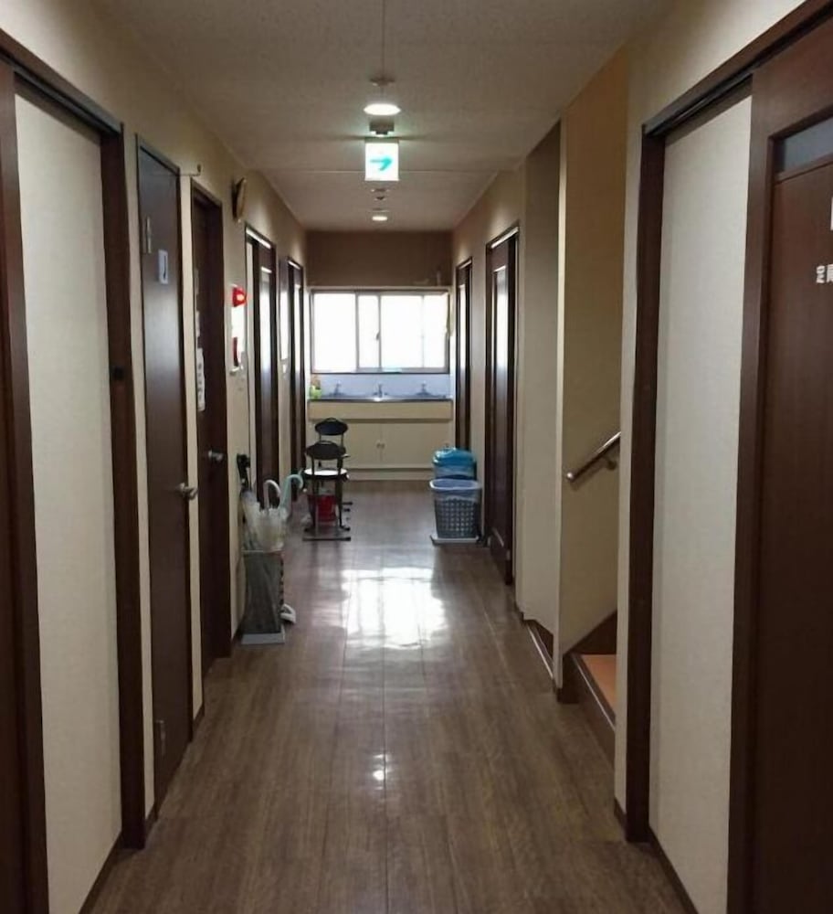 Yamate Rest House - Hostel, Caters to Men