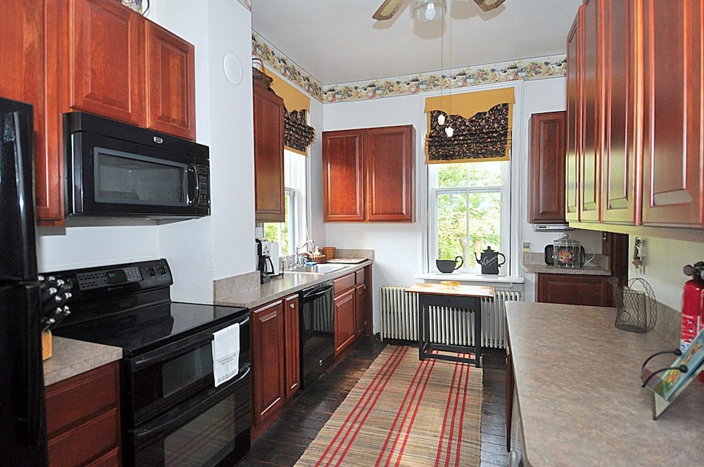 Manor at Berkeley Springs - Property Image 24
