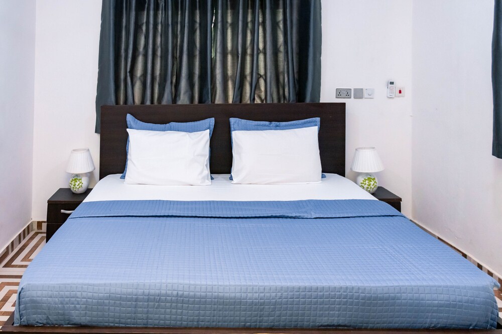Legit Luxury Apartments in Accra, Dome Pillar2 view 2