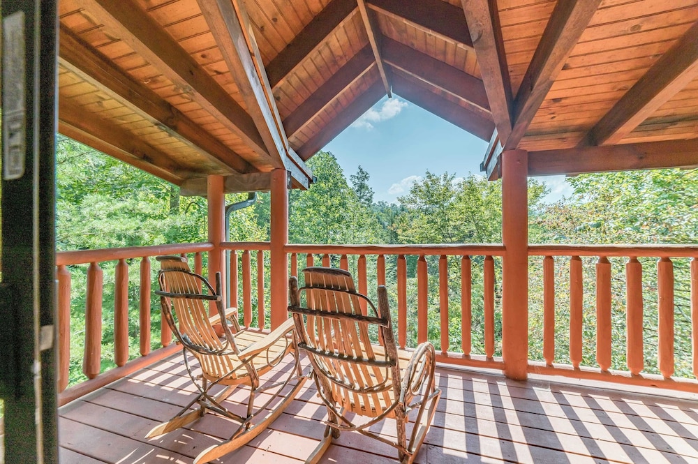 The Big Easy by Avantstay Hot Tub, Game Room, Spacious Deck Premier Location