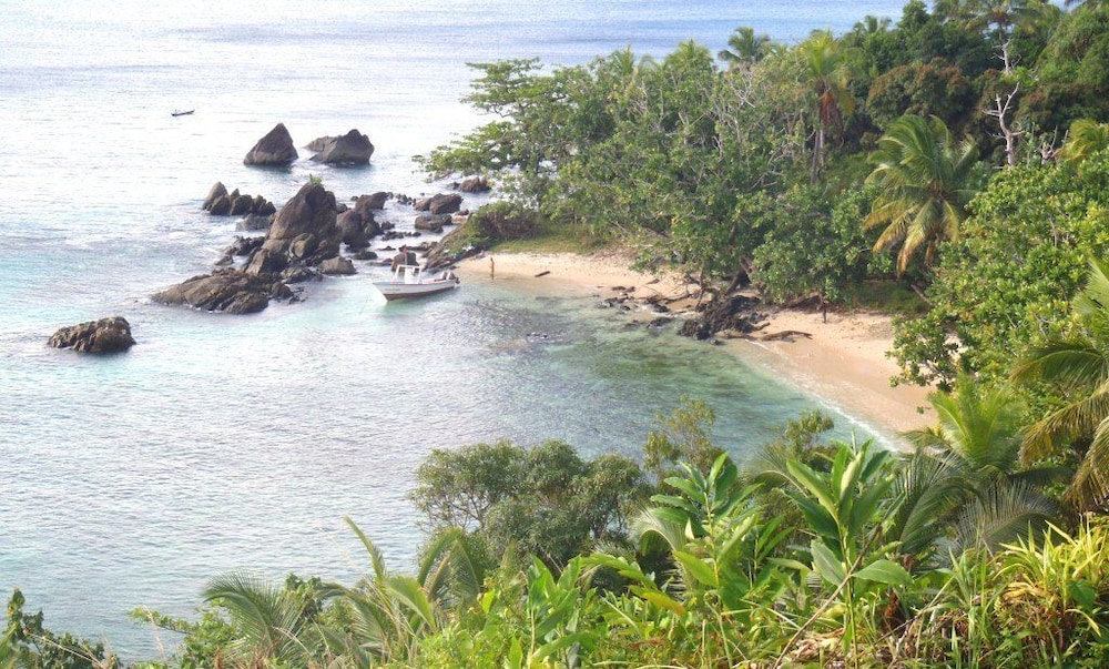 Analatsara Eco Lodge