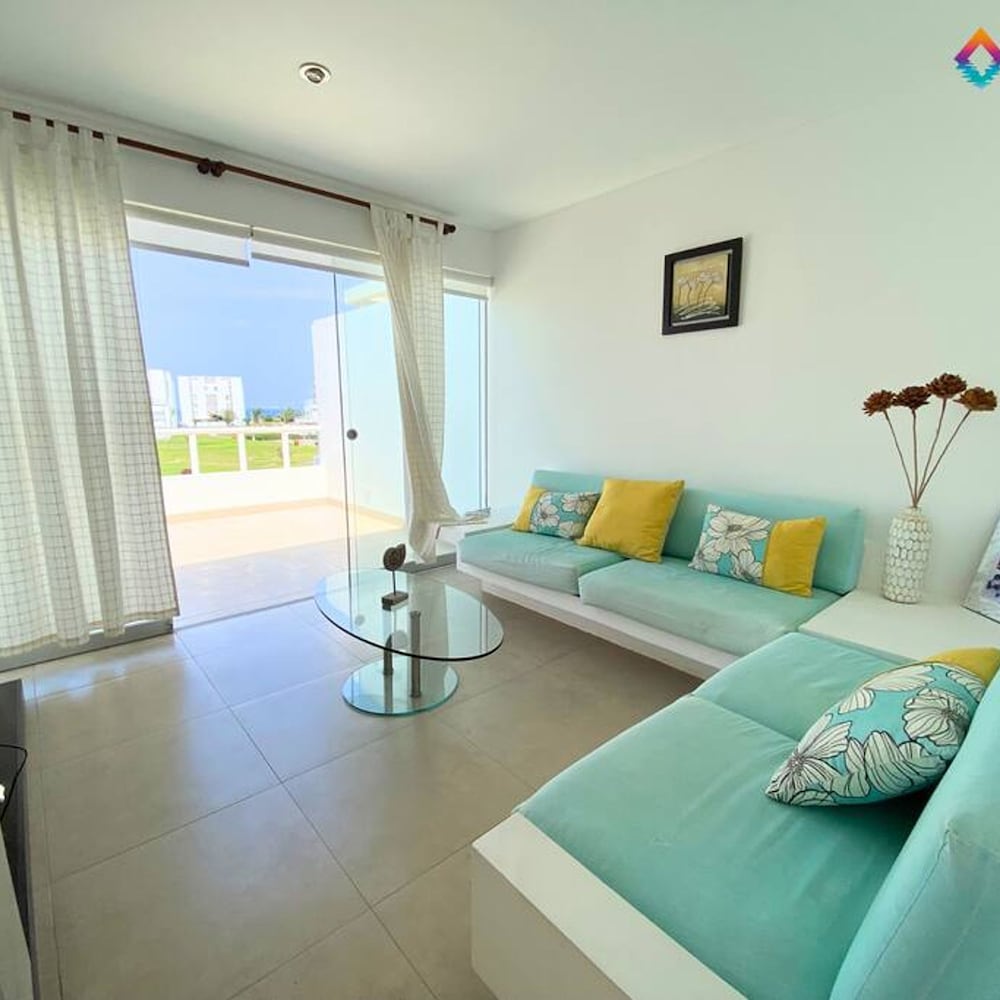 HOP LAS Velas Hermosa Casa Playa
