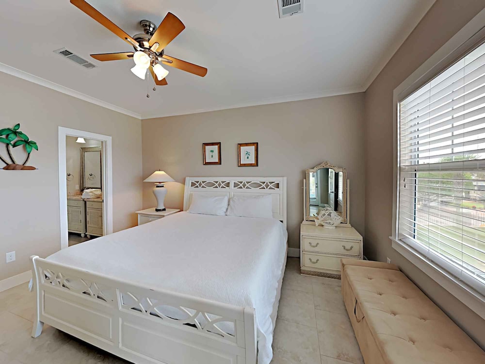 White Sands Escape by Southern Vacation Rentals view 2