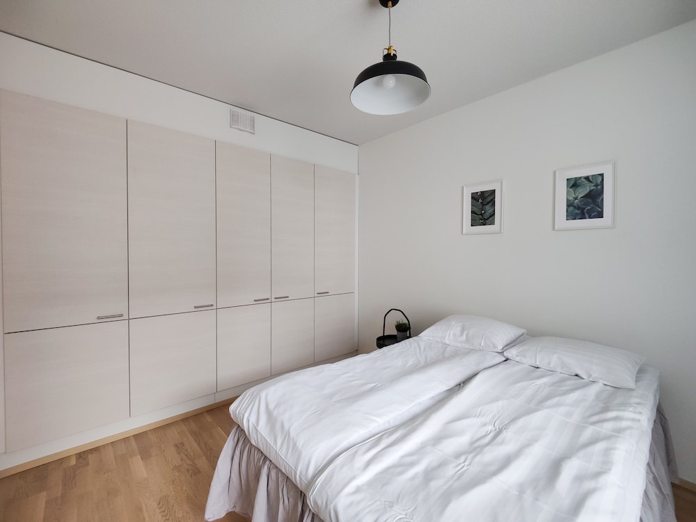 1BR & Balcony next to Railway Station in Downtown view 2