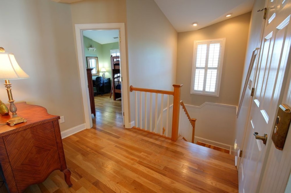 The Seventh Day 6 Bedroom Home by RedAwning