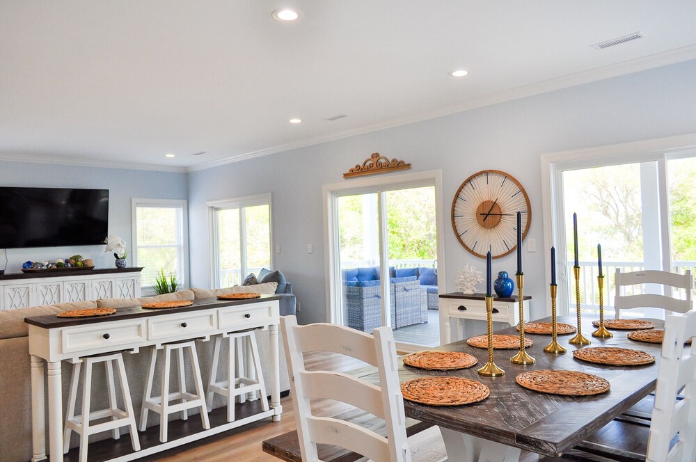 Anchors Aweigh by Topsail Realty