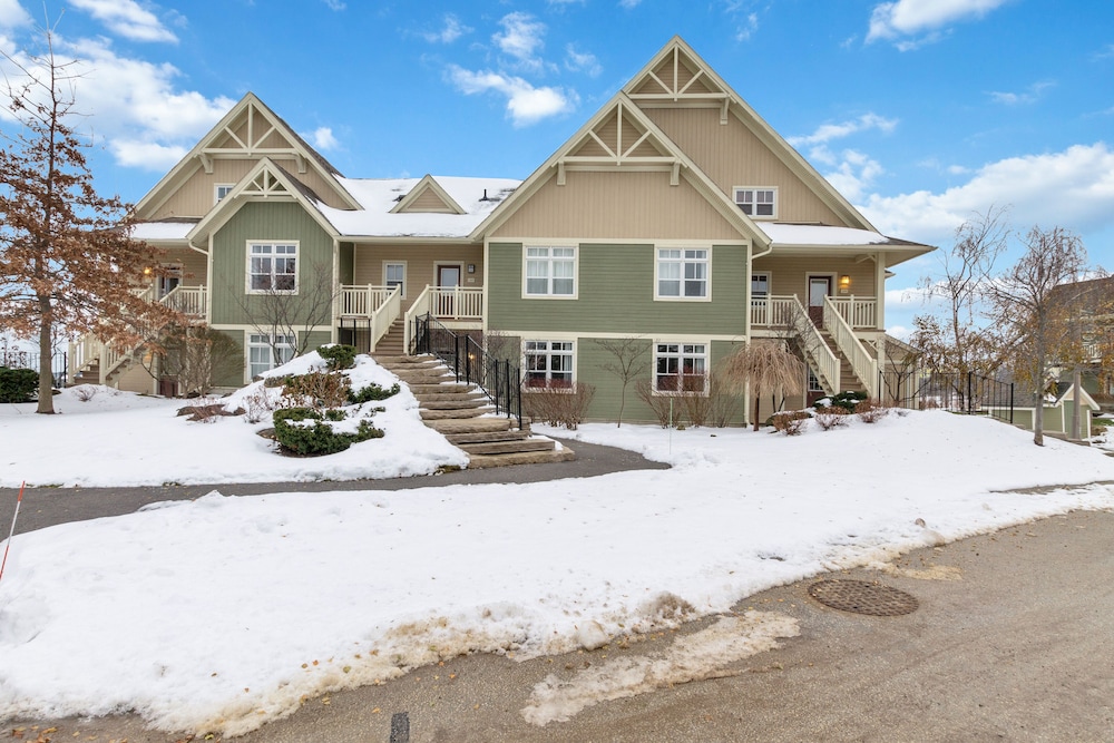 Rivergrass Condos