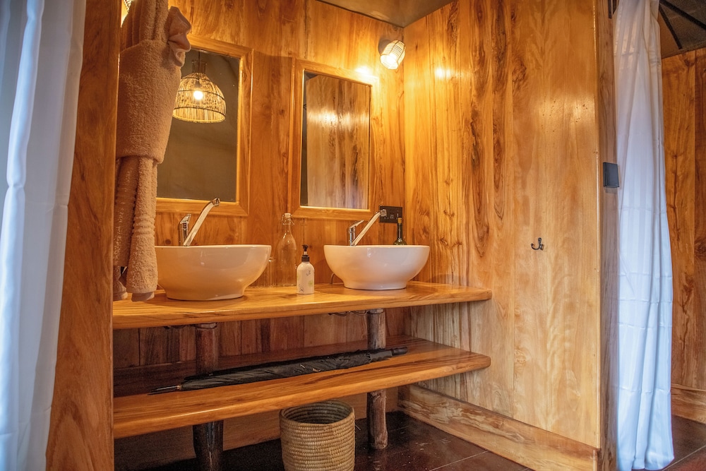 Rhotia Valley Tented Lodge