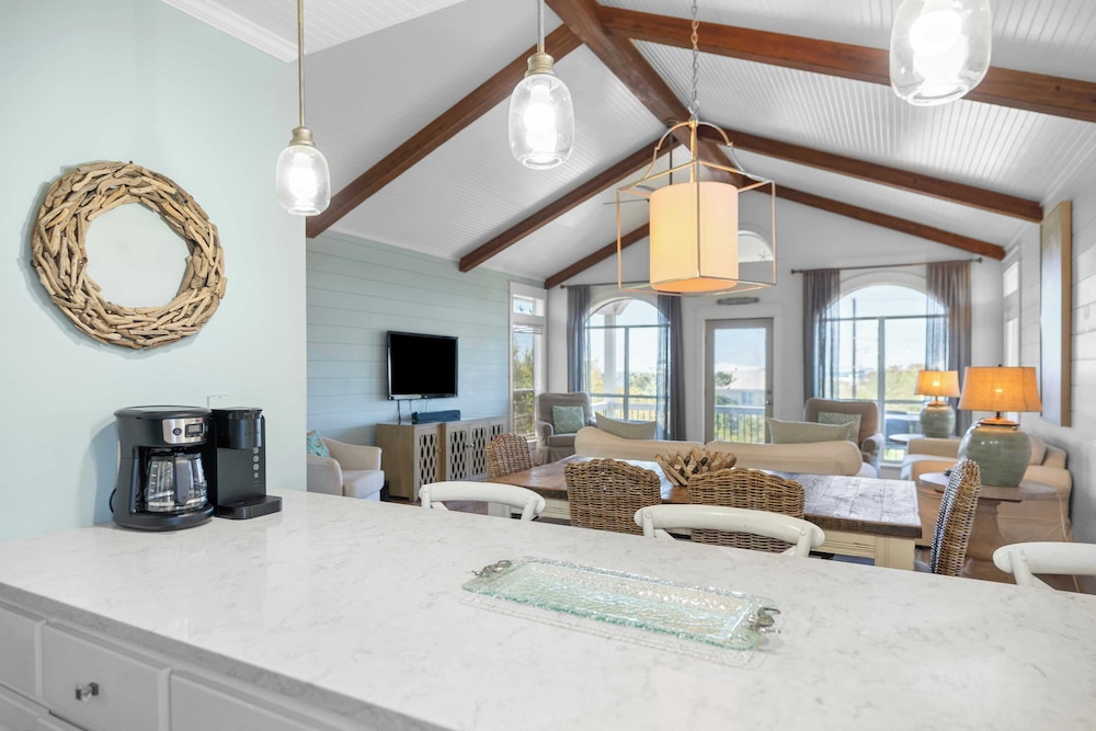 30A Beach House w/ Private Pool, Fire Pit, BBQ & Golf Cart to Rosemary Beach