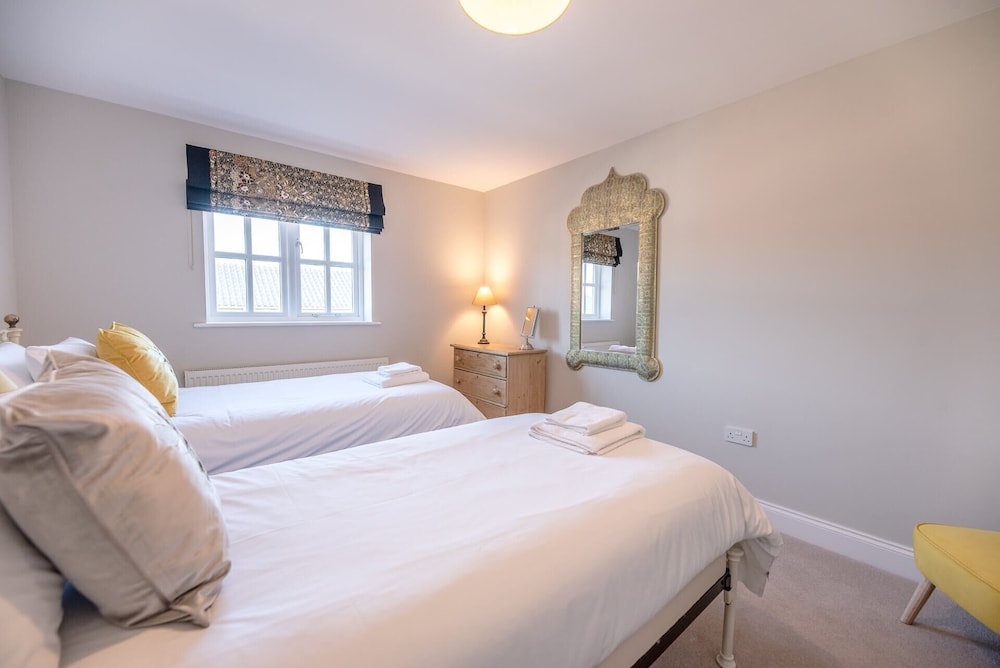 3 The Gables view 5