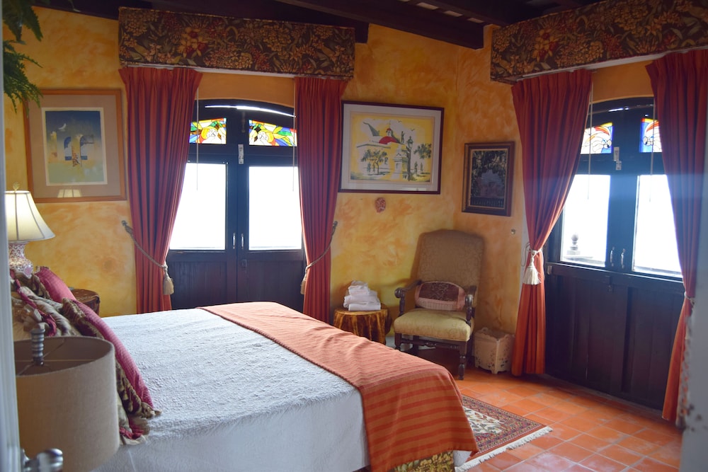The Gallery Inn - Property Image 53