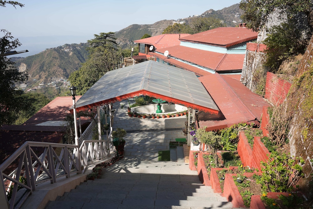 Sansa By The Woods - Manor Mussoorie