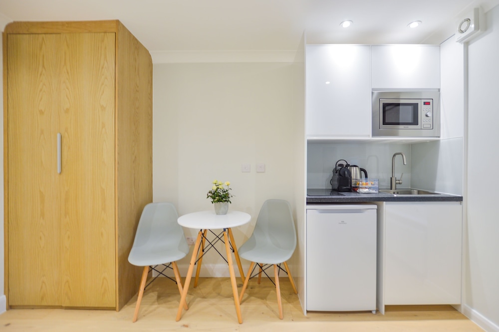 Queensborough Terrace Service Apartments by Concept Apartments