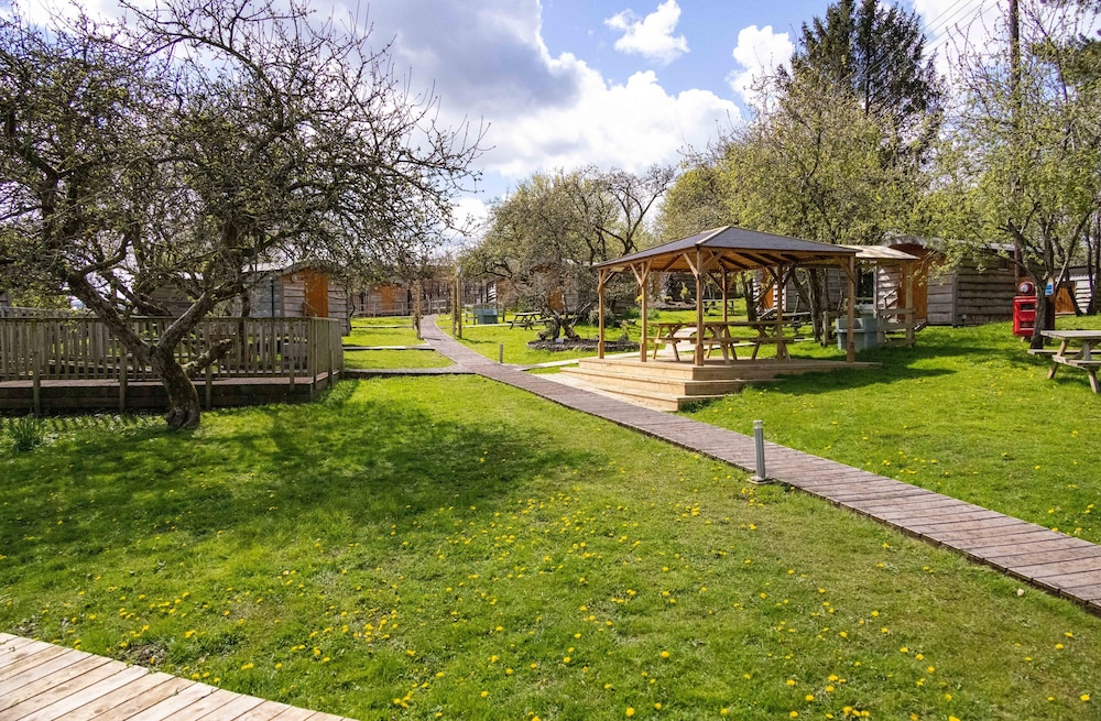 Orchard Hideaways
