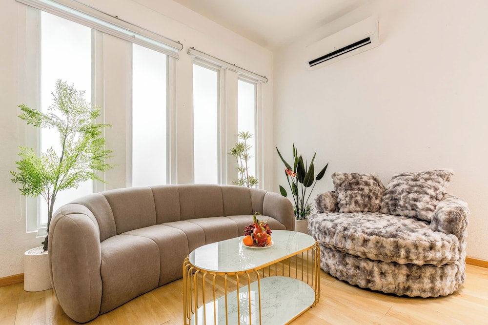 Lux white villa 9 Bedrooms