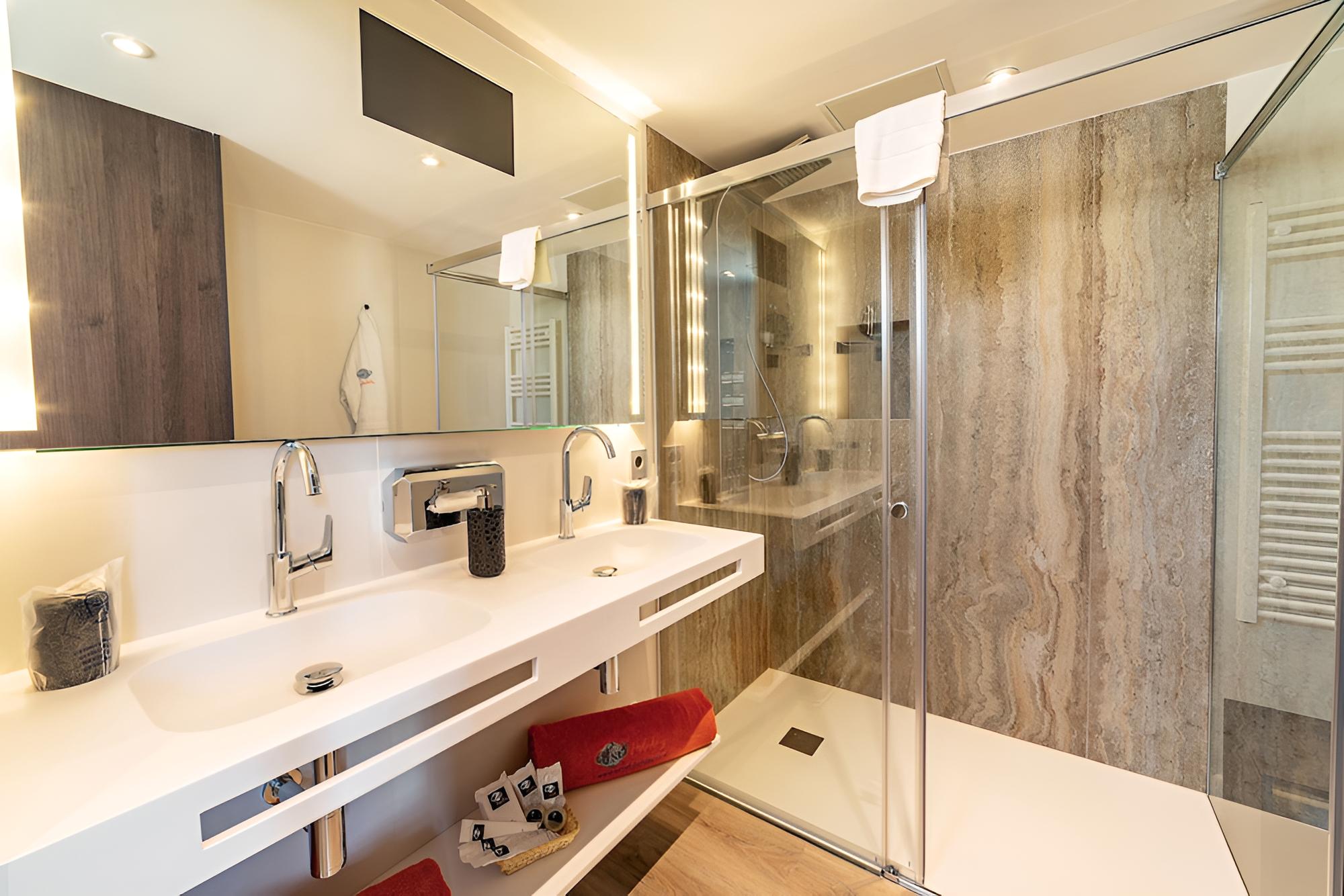 Hotel The Sky – Adults Only