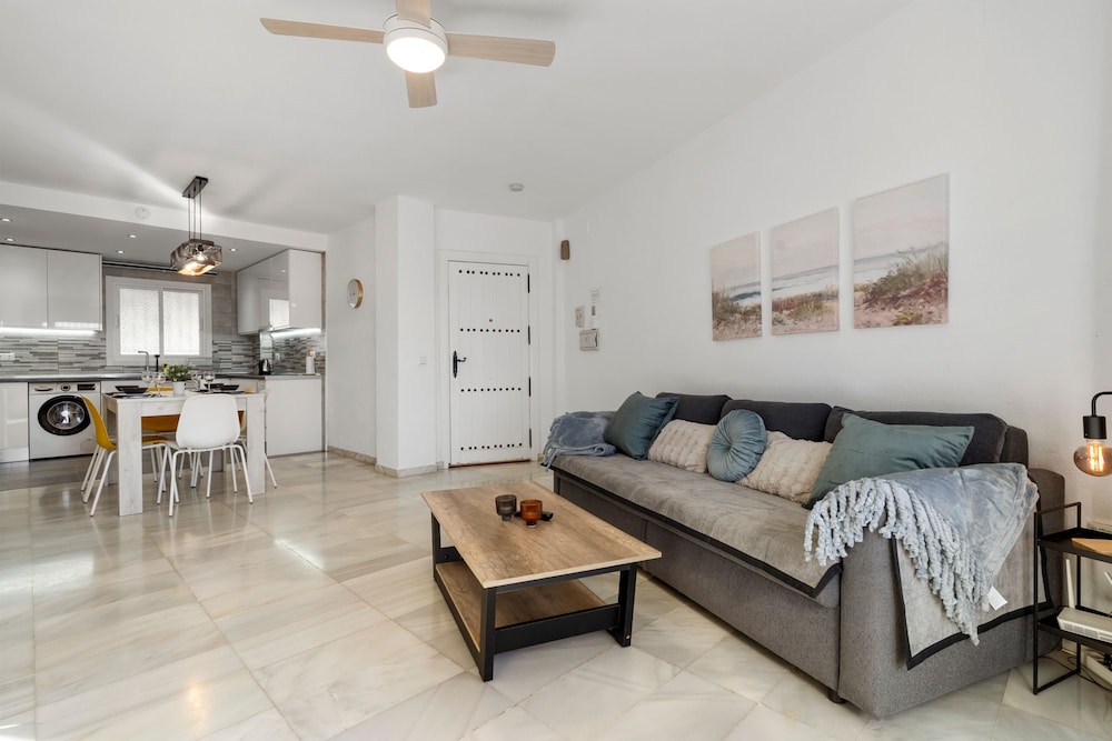 Blue Pearl Apartment Old Town Fuengirola Ref 24 by Costarentals - Ref 24