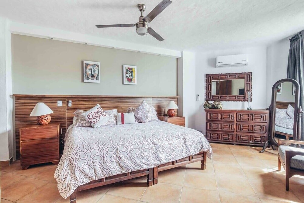 Ocean View 2Br Condo-balcony-beach-pool - 214