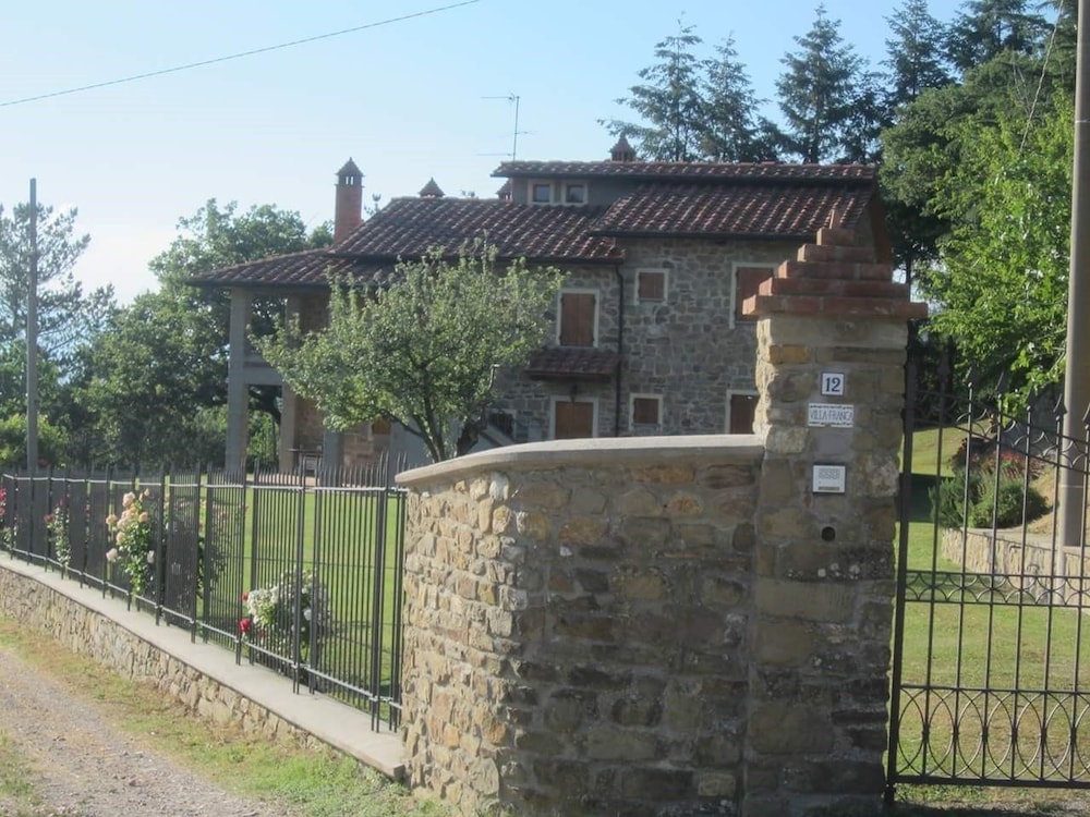 Photo 33