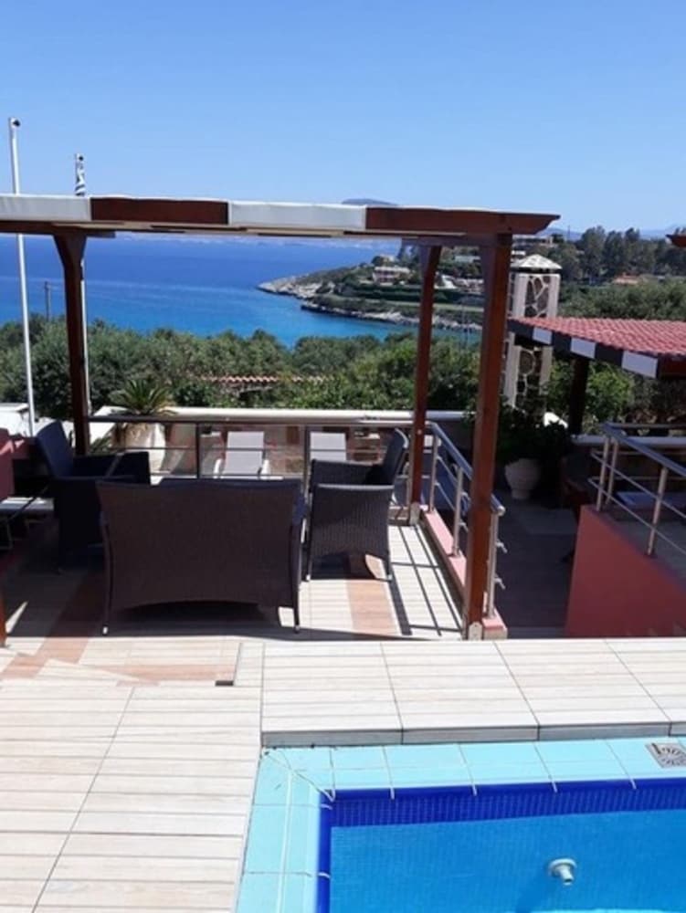 Villa Smaro With Private Pool