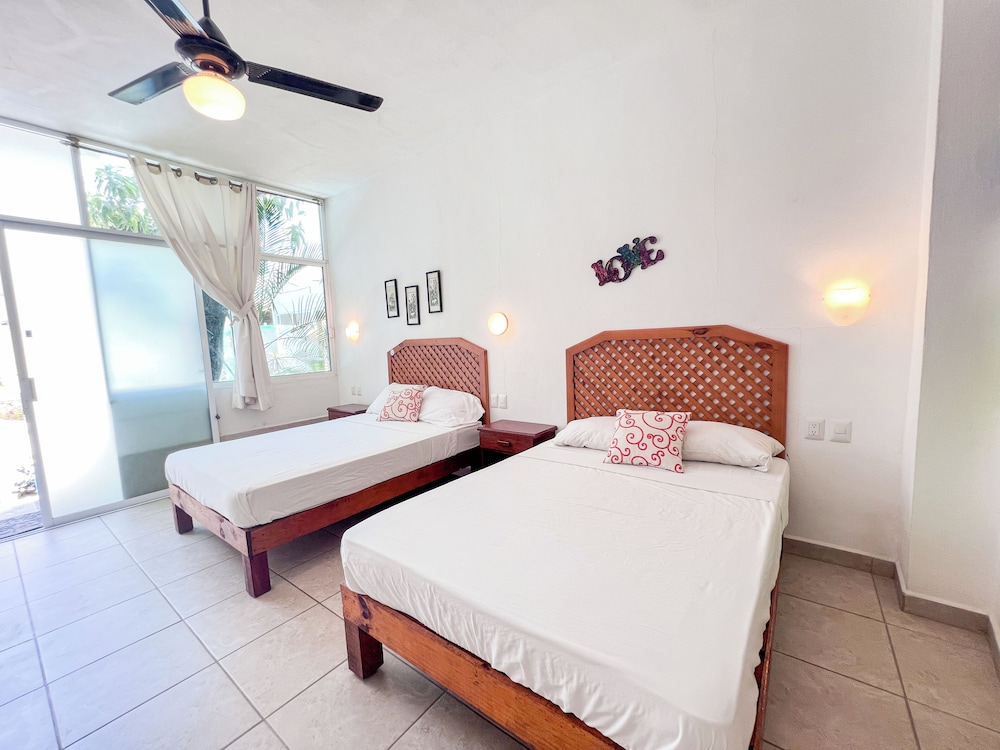 ITH Sayulita Amazing Surf Hostel
