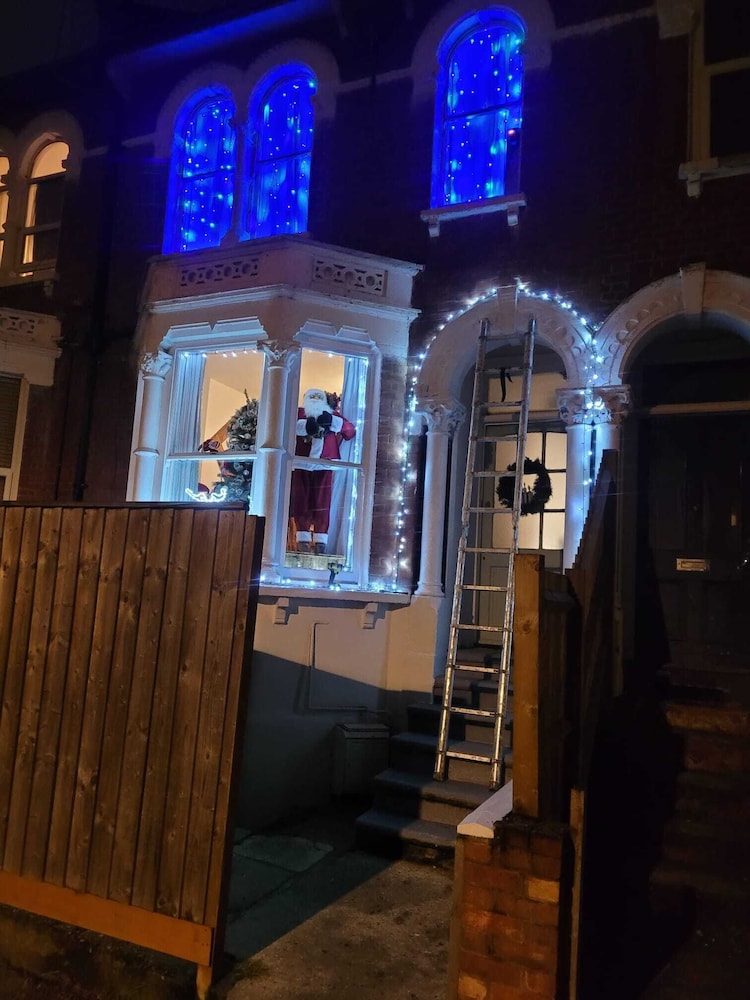 3-bed House in London Self-contained in Ladywell