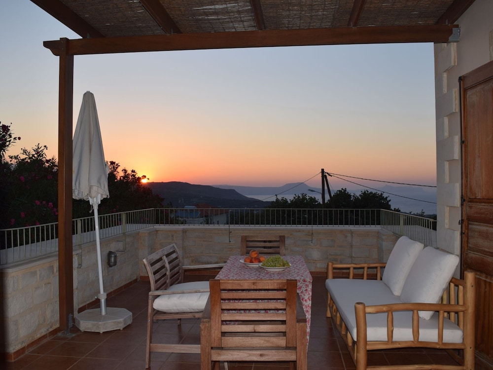 Villa in Prines With White Mountains View