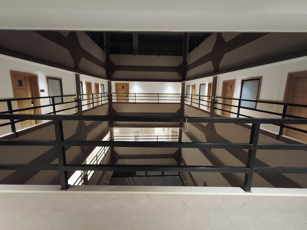 Hotel Beverly Plaza Kozhikode