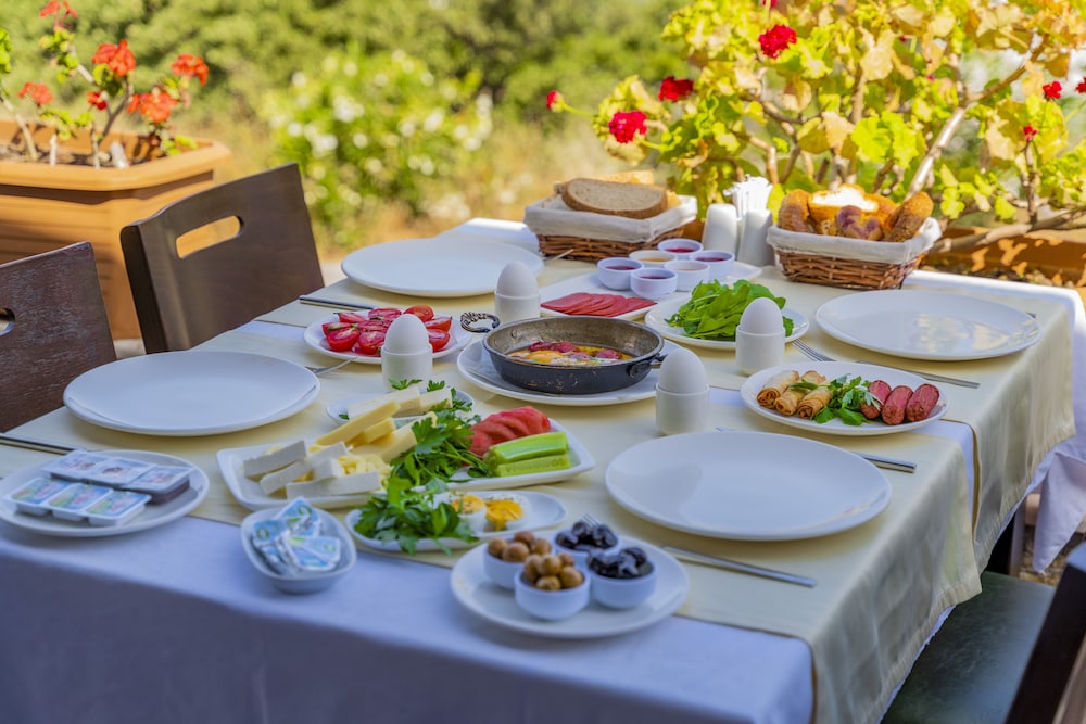 Queen Boutique Hotel - Image 42