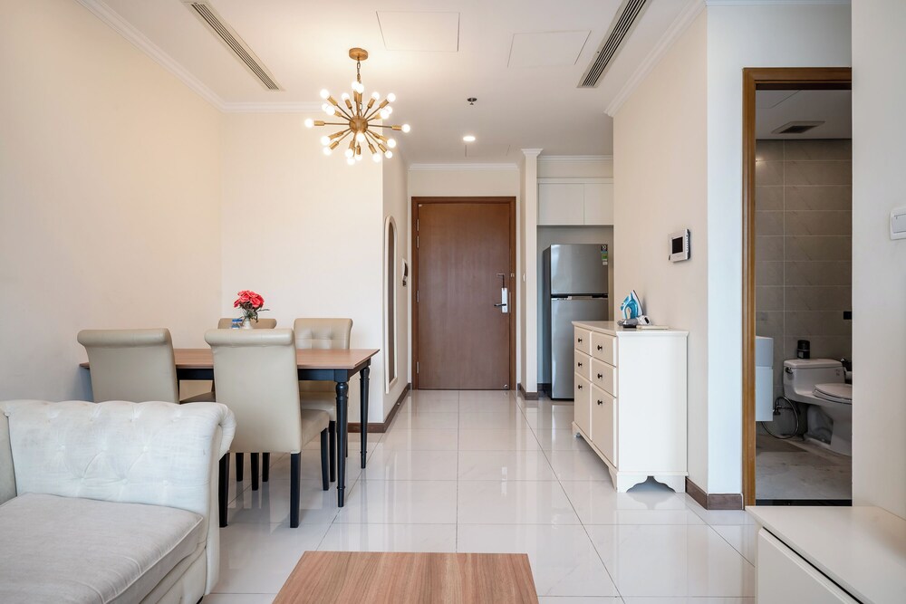 PD Pristine Apartment Landmark Plus